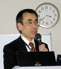 ベンダー部会の予定を発表する長井様