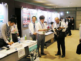 会員企業による展示コーナー