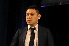 須田 直亮氏