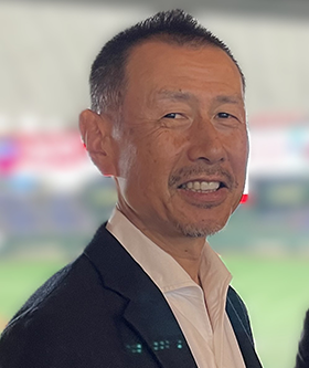 坪井 淳一氏